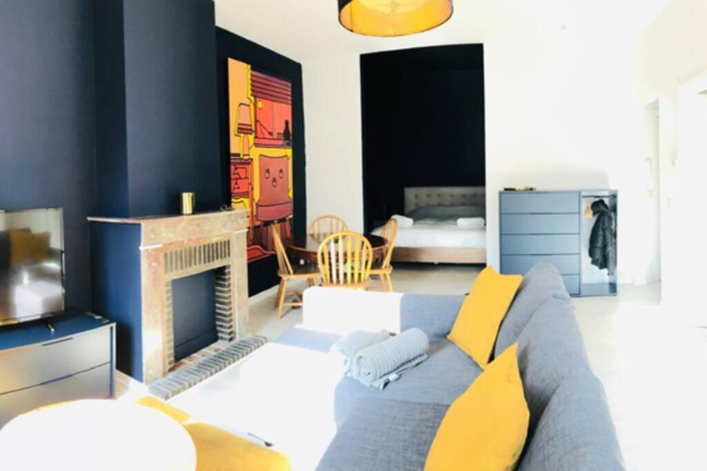 Brussels By Foot! Authenticity & Luxury Nearby Apartment Bagian luar foto