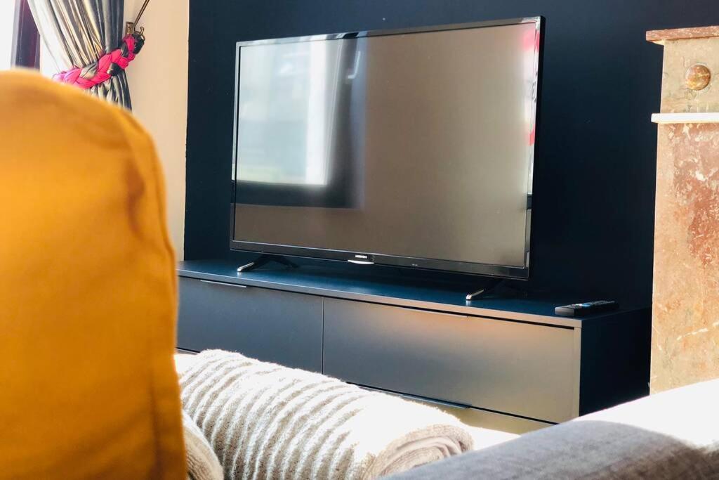Brussels By Foot! Authenticity & Luxury Nearby Apartment Bagian luar foto