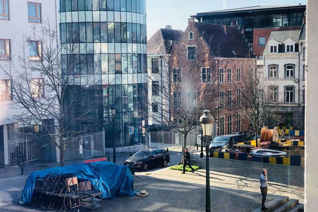 Brussels By Foot! Authenticity & Luxury Nearby Apartment Bagian luar foto